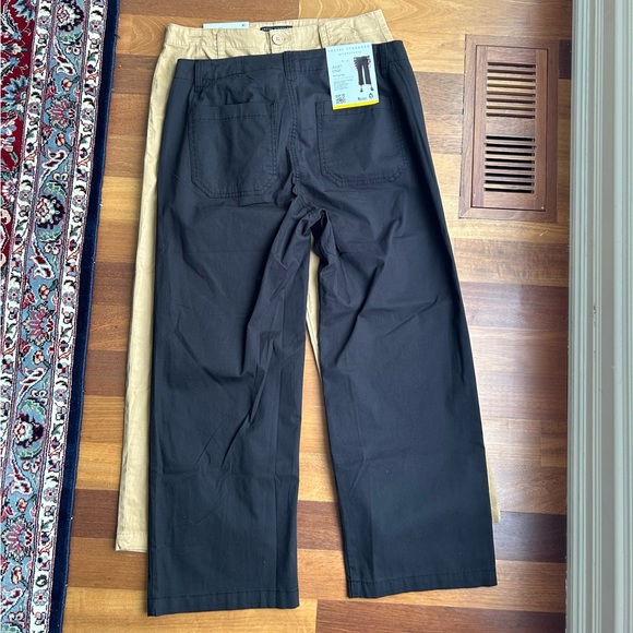 Stylish Tan and Black Cropped Pants - Picture 8 of 8